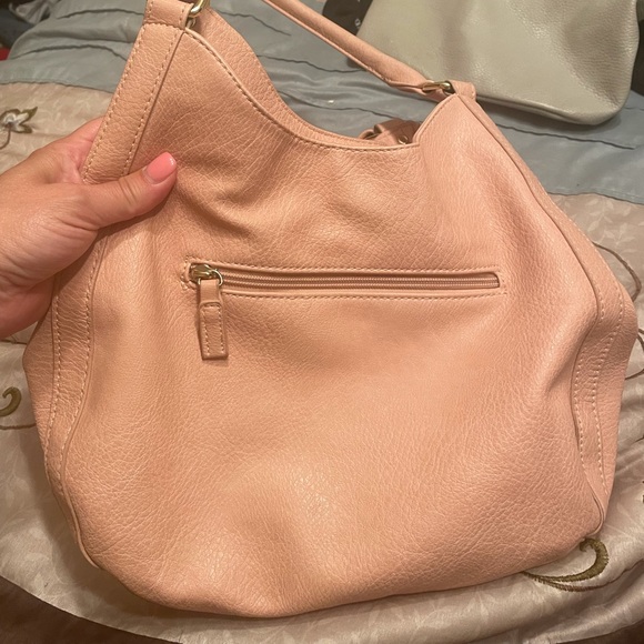 Beautiful pink purse in very good condition. - Picture 2 of 3